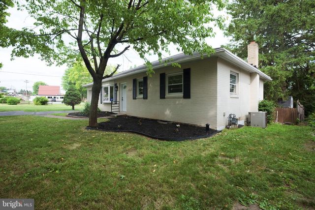 1020 HANOVER RD, York, PA 17408