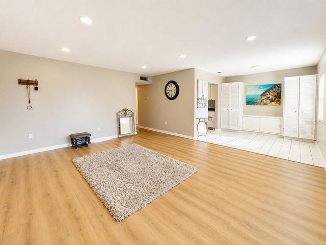 4325 AEGEAN DRIVE 202B, Tampa, FL 33611