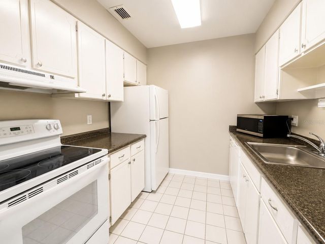 4325 AEGEAN DRIVE 202B, Tampa, FL 33611