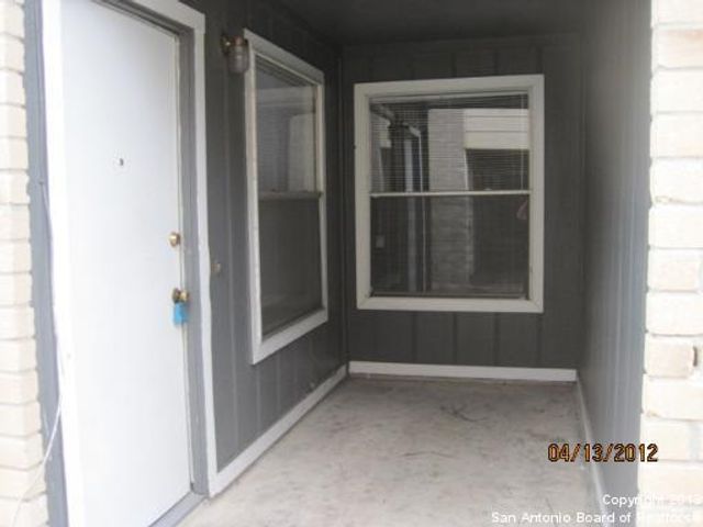 5515 Lochmoor Apt 2, San Antonio, TX 78244