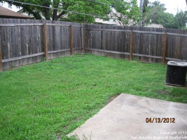 5515 Lochmoor Apt 2, San Antonio, TX 78244
