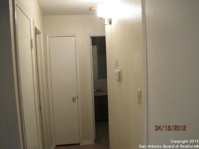 5515 Lochmoor Apt 2, San Antonio, TX 78244