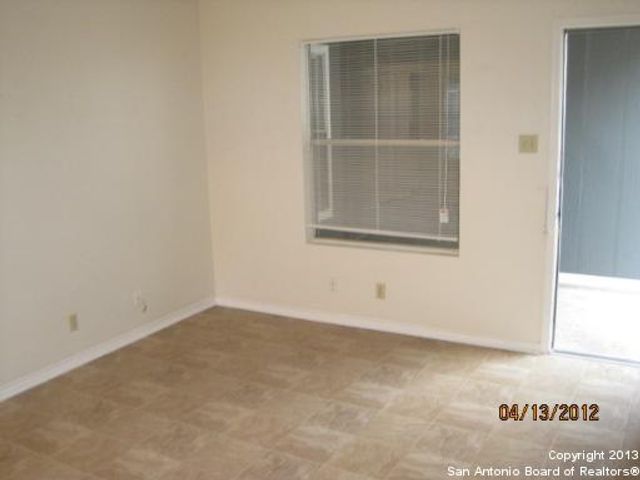 5515 Lochmoor Apt 2, San Antonio, TX 78244