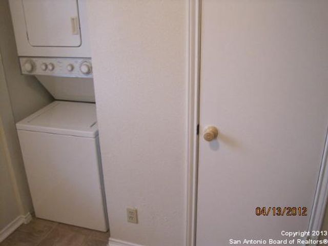 5515 Lochmoor Apt 2, San Antonio, TX 78244