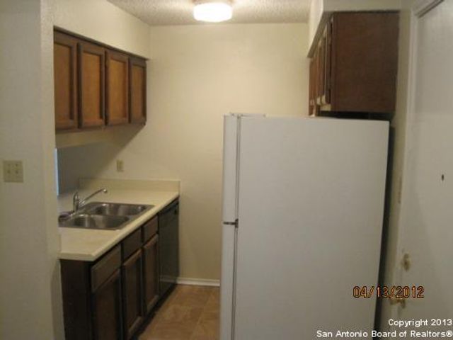 5515 Lochmoor Apt 2, San Antonio, TX 78244