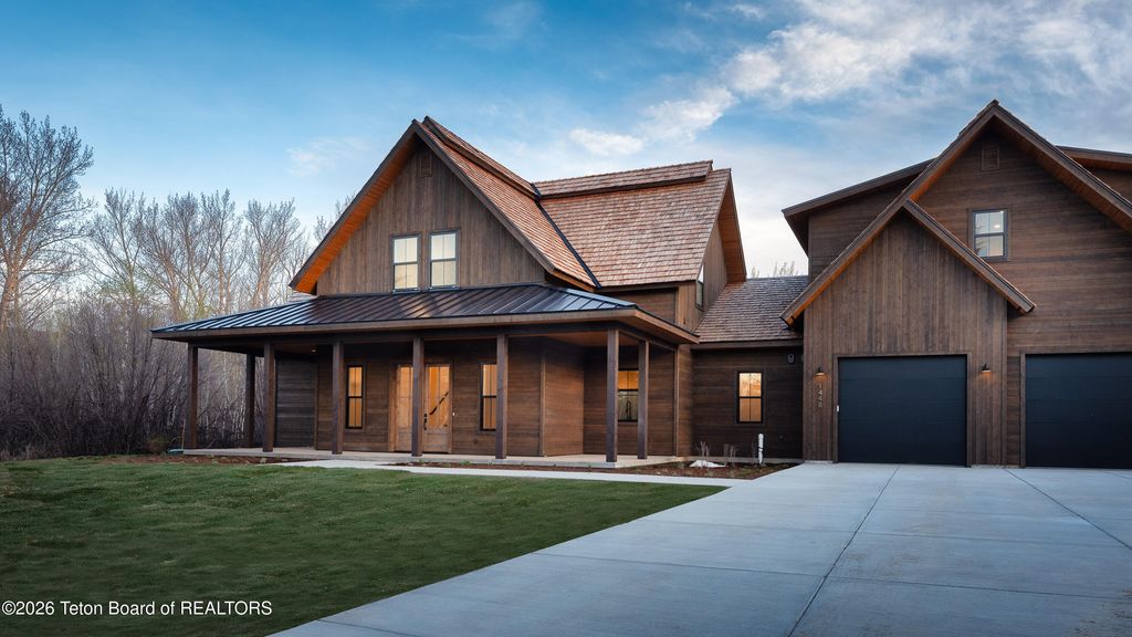 1448 CREVASSE Court, Driggs, ID 83422