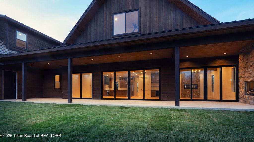 1448 CREVASSE Court, Driggs, ID 83422 photo 3