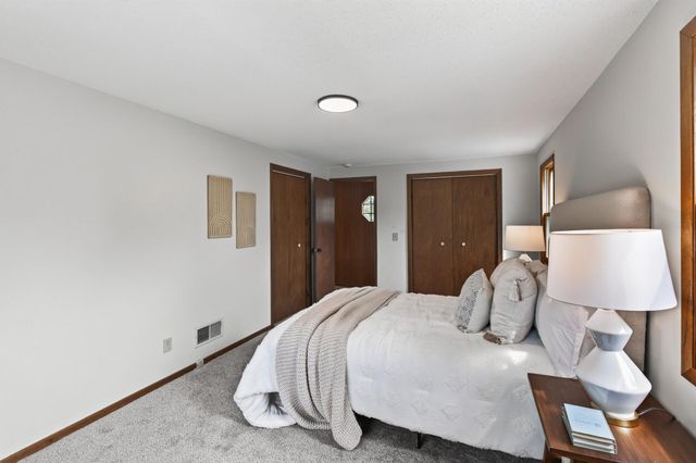 5241 44th Avenue S, Minneapolis, MN 55417