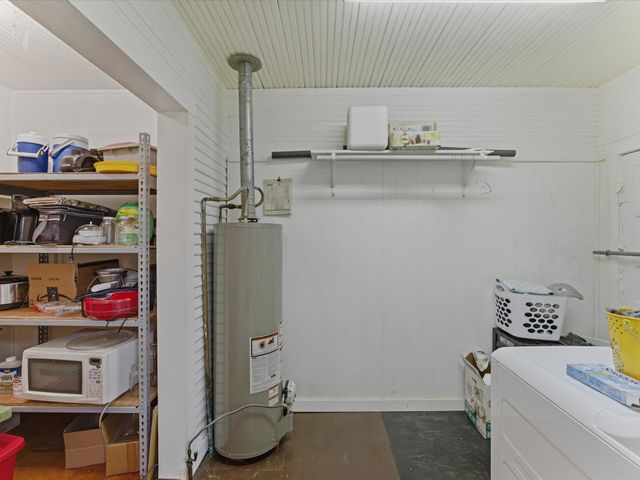 2414 E Ennis Avenue A, Ennis, TX 75119