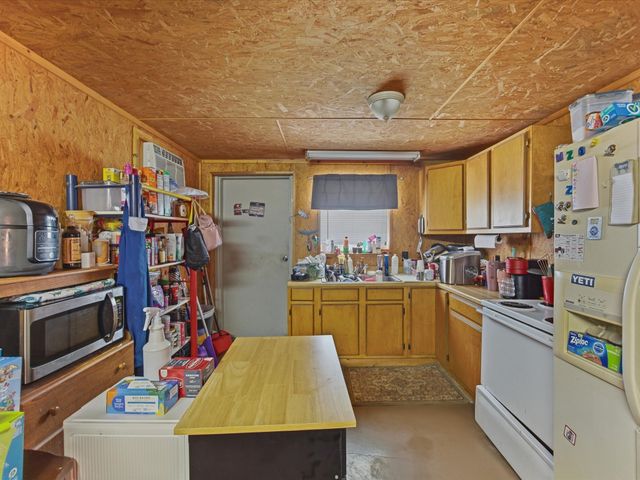 2414 E Ennis Avenue A, Ennis, TX 75119