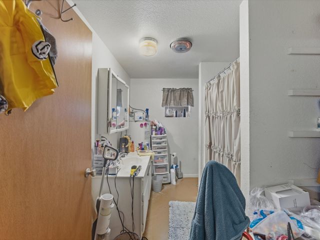 2414 E Ennis Avenue A, Ennis, TX 75119