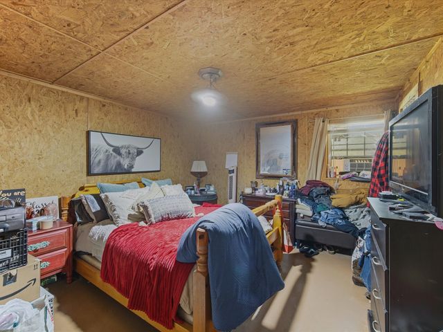 2414 E Ennis Avenue A, Ennis, TX 75119