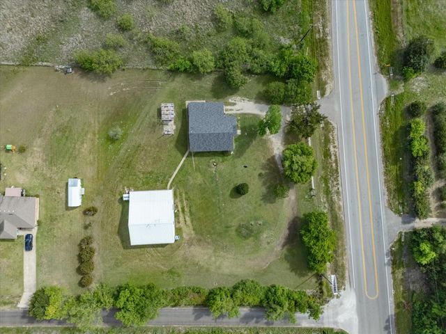 2414 E Ennis Avenue A, Ennis, TX 75119