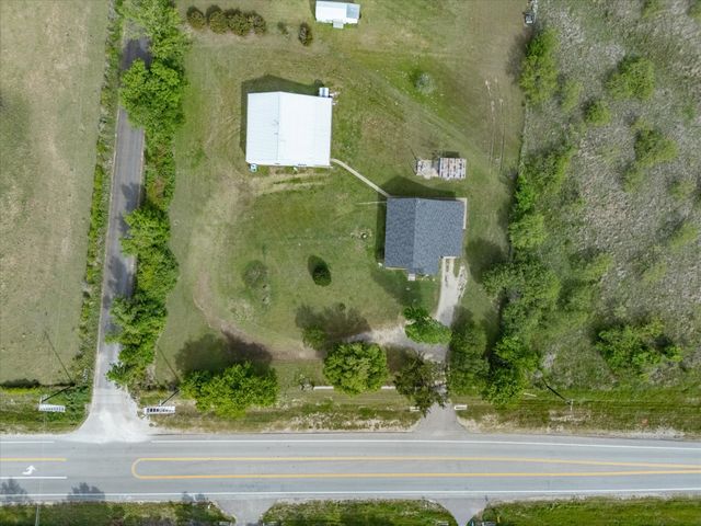 2414 E Ennis Avenue A, Ennis, TX 75119