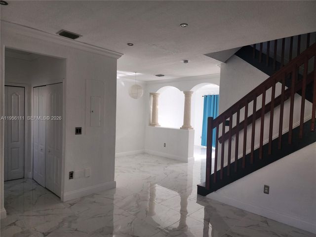 6970 NW 177th St M103, Hialeah, FL 33015