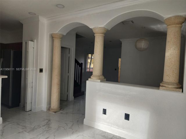 6970 NW 177th St M103, Hialeah, FL 33015