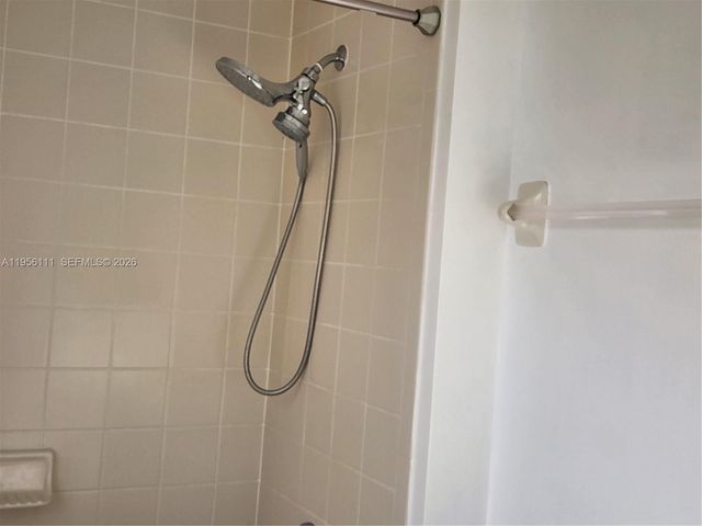 6970 NW 177th St M103, Hialeah, FL 33015