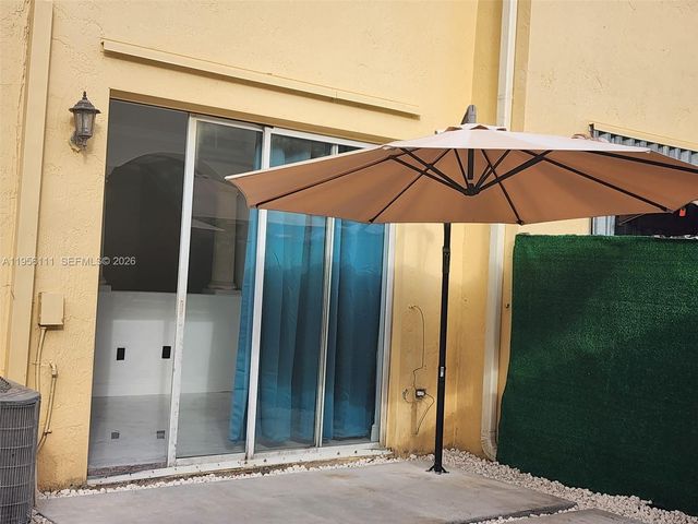 6970 NW 177th St M103, Hialeah, FL 33015