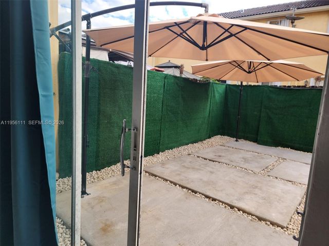 6970 NW 177th St M103, Hialeah, FL 33015