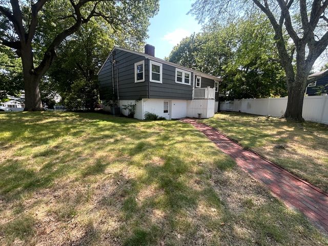 53 Dickson Ave, Arlington, MA 02474