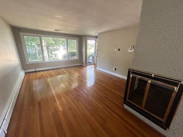53 Dickson Ave, Arlington, MA 02474