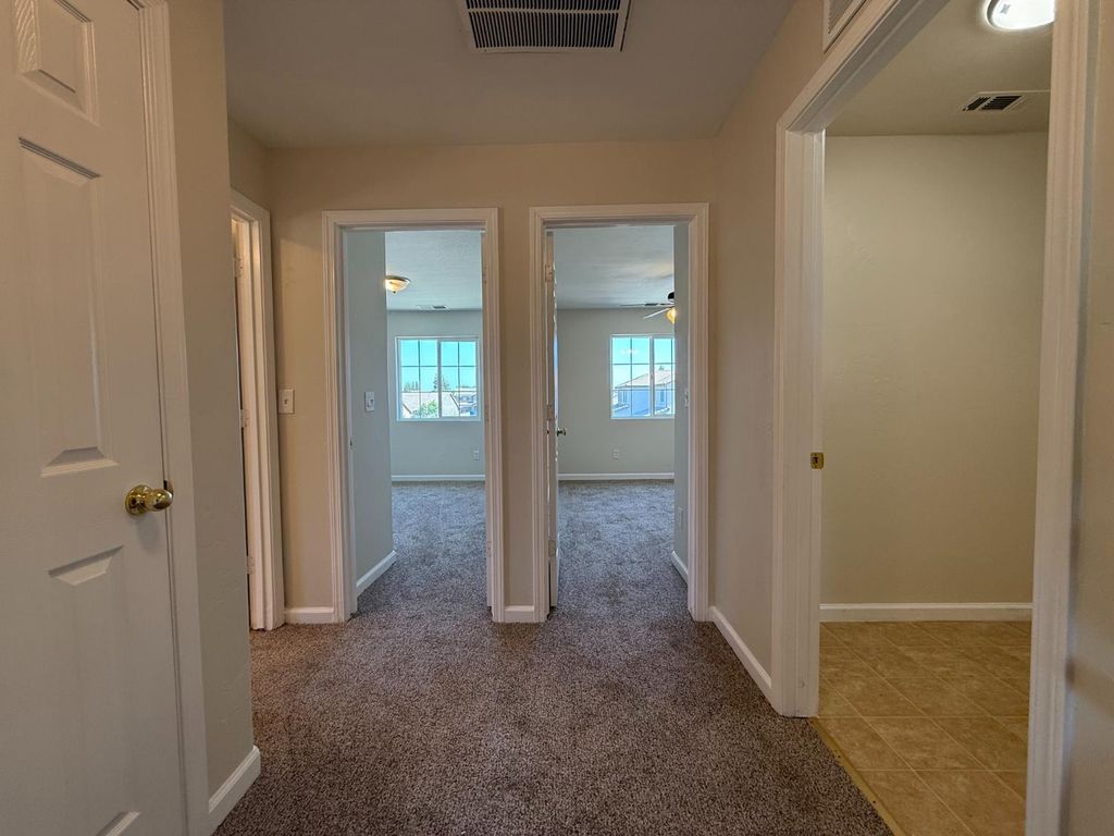 Image 21 of property listing at 1865 N Ellendale Avenue, Fresno, CA 93722