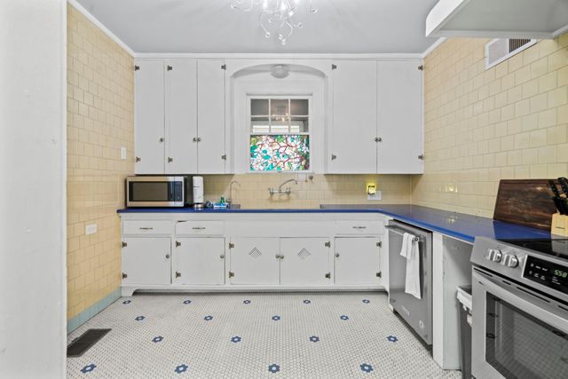 1919 Rosenberg Street Street, Galveston, TX 77550