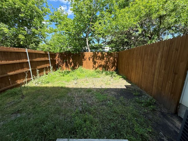 214 Heritage Court, Seagoville, TX 75159