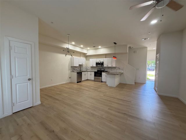 214 Heritage Court, Seagoville, TX 75159