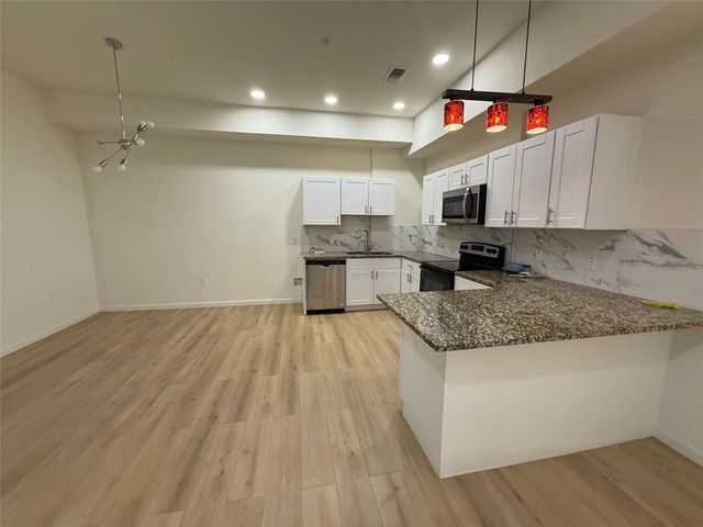 214 Heritage Court, Seagoville, TX 75159