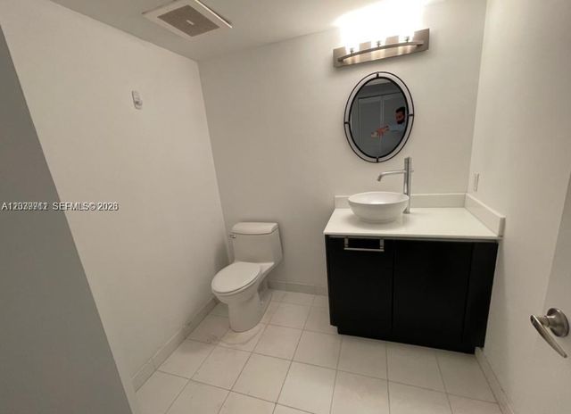 665 NE 25th St 1102, Miami, FL 33137