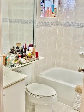 15957 SW 54th Ter, Miami, FL 33185