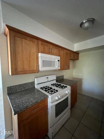 645 Marion Place C, Glendora, CA 91740