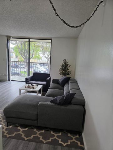 8065 SW 107th Ave 202, Miami, FL 33173