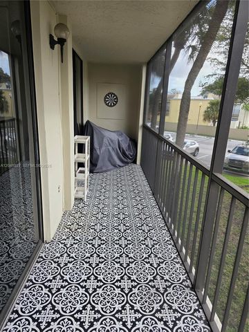 8065 SW 107th Ave 202, Miami, FL 33173