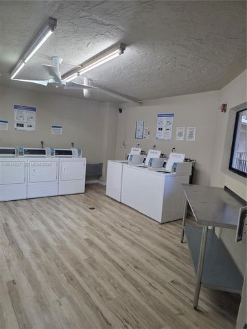 8065 SW 107th Ave 202, Miami, FL 33173