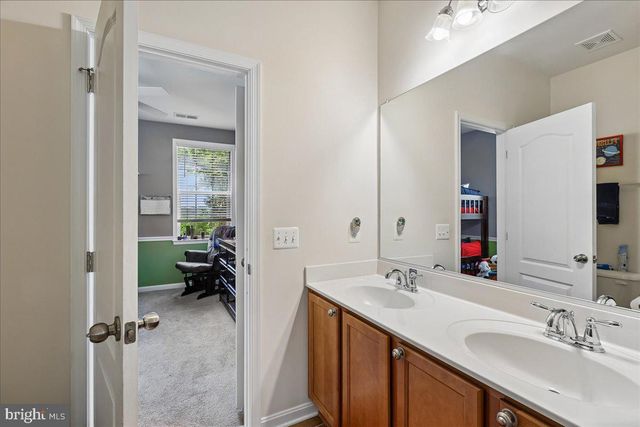 2715 PUMPKIN ST, Clinton, MD 20735