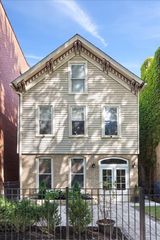 828 W Lill Avenue, Chicago, IL 60614