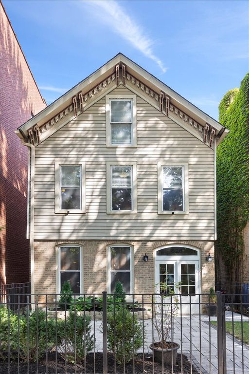 828 W Lill Avenue, Chicago, IL 60614 — exterior