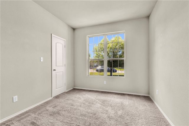 704 Mockingbird Street, Navasota, TX 77868