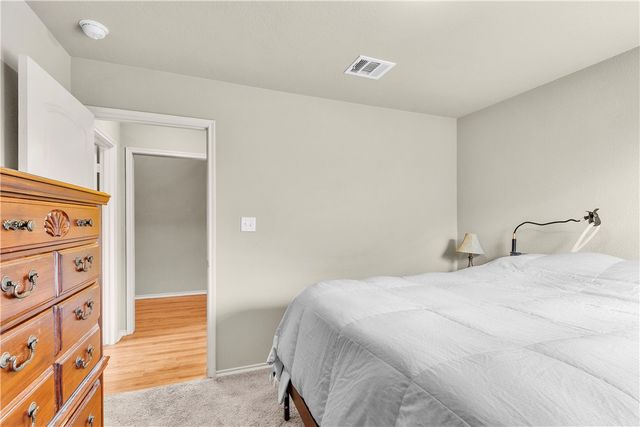 704 Mockingbird Street, Navasota, TX 77868