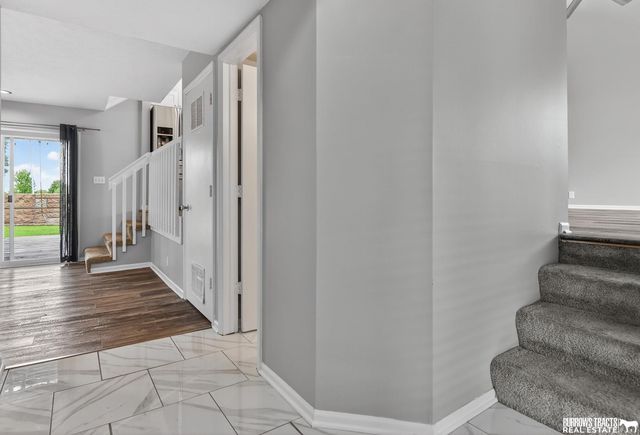 16255 Weir Street, Omaha, NE 68135