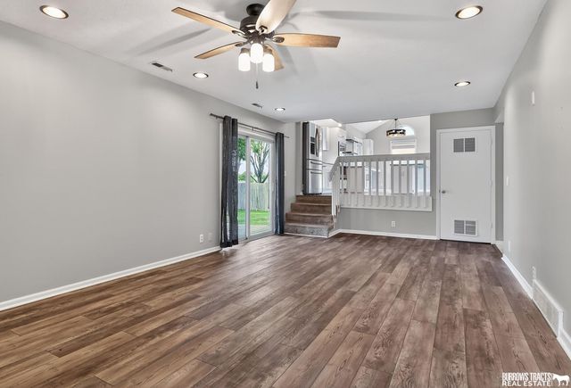 16255 Weir Street, Omaha, NE 68135