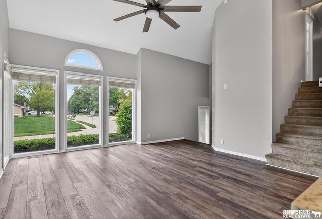 16255 Weir Street, Omaha, NE 68135