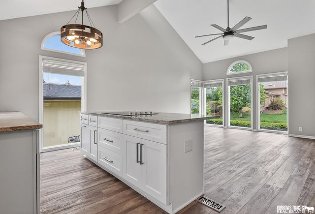 16255 Weir Street, Omaha, NE 68135