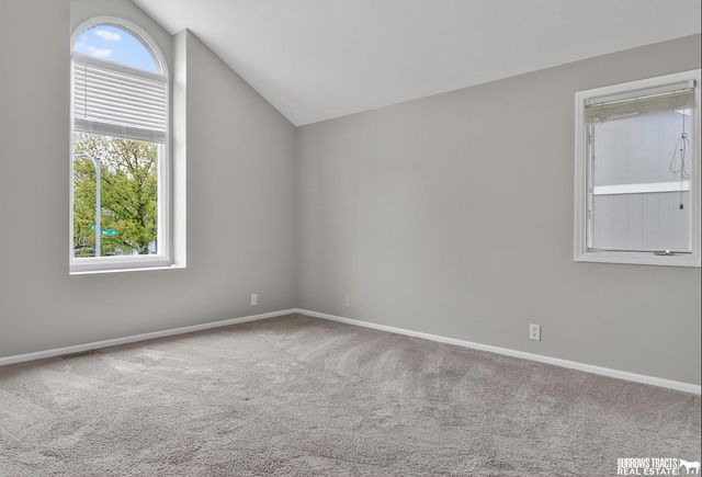 16255 Weir Street, Omaha, NE 68135