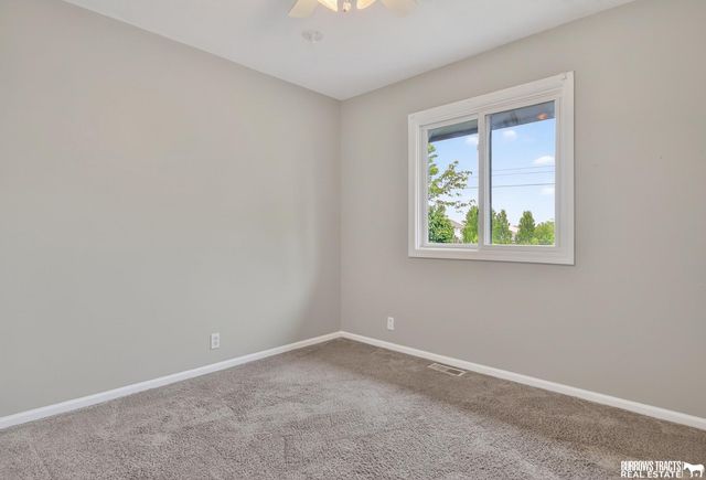 16255 Weir Street, Omaha, NE 68135
