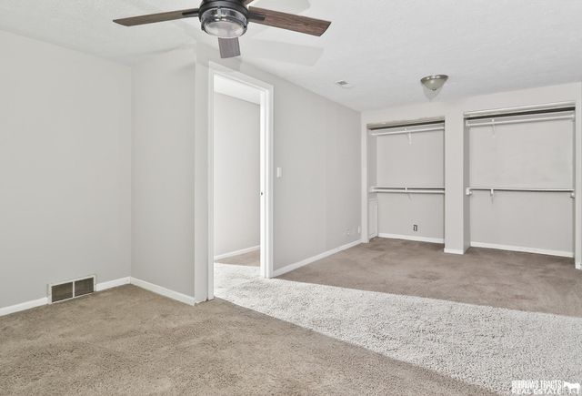 16255 Weir Street, Omaha, NE 68135