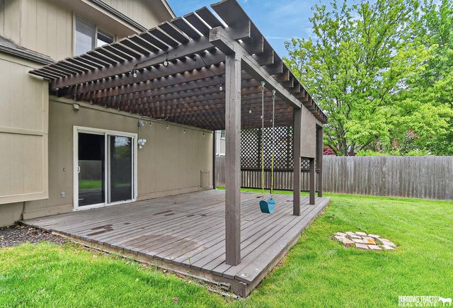 16255 Weir Street, Omaha, NE 68135