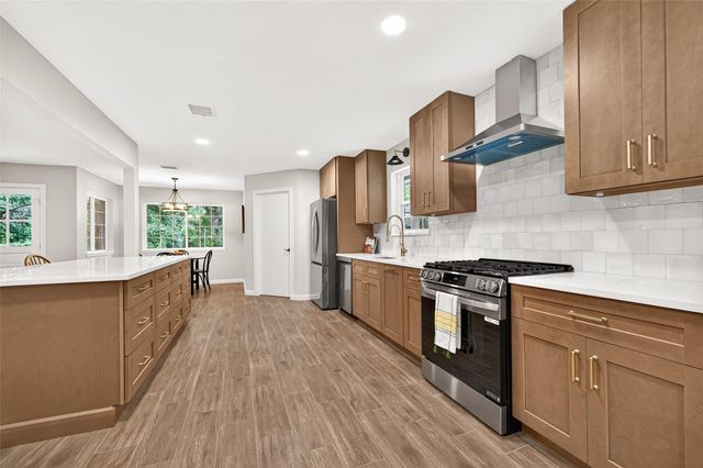 247 Castlewood Drive, Spring, TX 77386